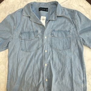 MENS A&F JEAN SHIRT MED